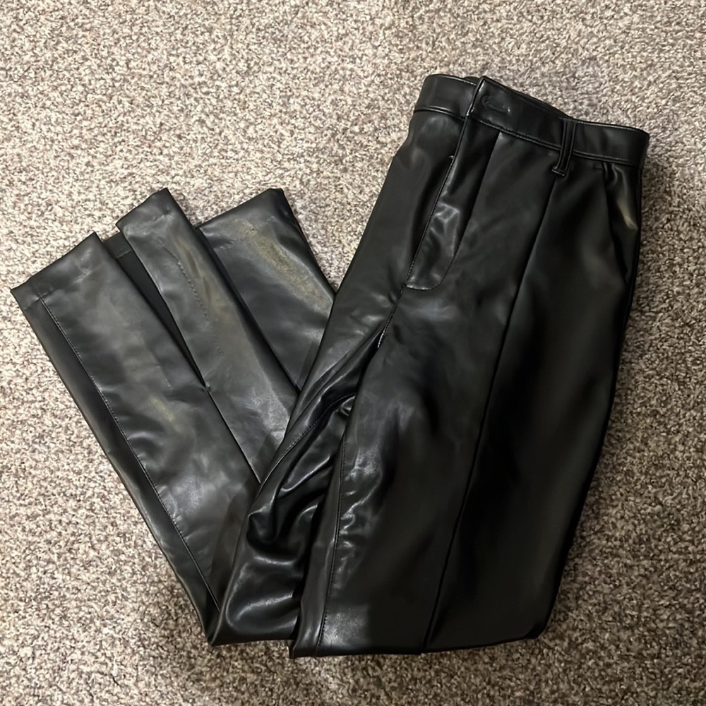 🎉Host Pick🎉 A&F petite Vegan leather split-hem pants - Picture 10 of 10
